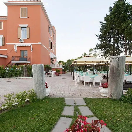 Il Postiglione - Sala Ricevimenti 3*